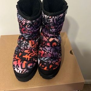 Ugg graffiti woman’s Boots